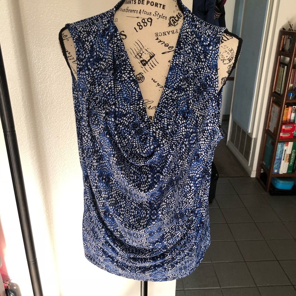 Size XL Ellen Tracy tank